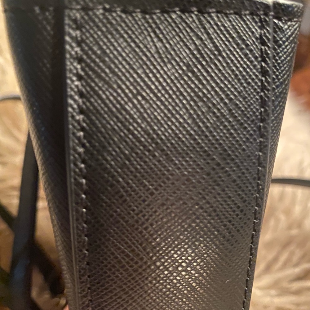 Kate Spade New York  Black Leather Crossbody with Chain Detail - Picture 4 of 8